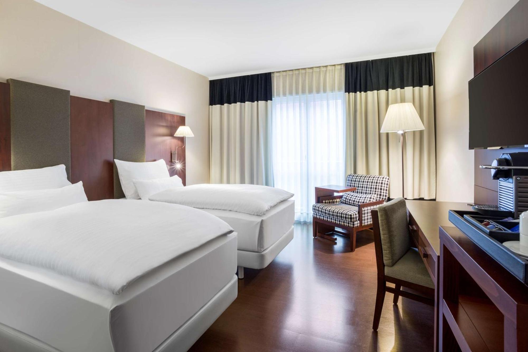 Nh Vienna Airport Conference Center Hotel Schwechat Luaran gambar Room at the hotel