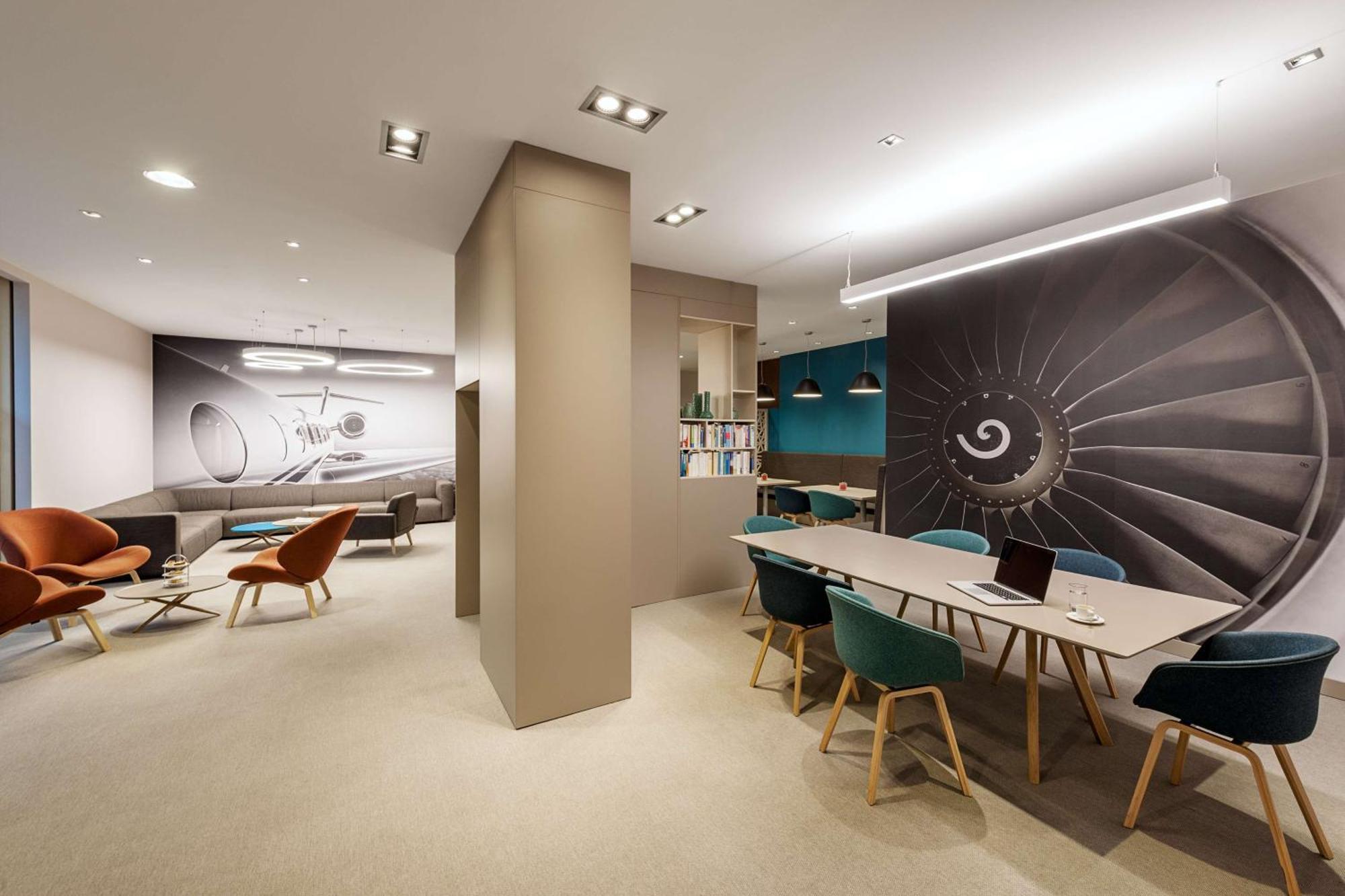 Nh Vienna Airport Conference Center Hotel Schwechat Luaran gambar The interior of the new headquarters of the company